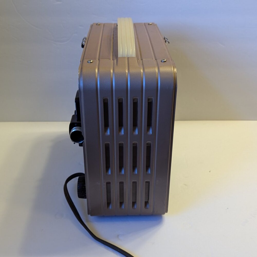 Vintage 1950's Kodak Brownie 300 Movie Projector F/1.6 Lens 8mm Model 1 - Picture 5 of 15